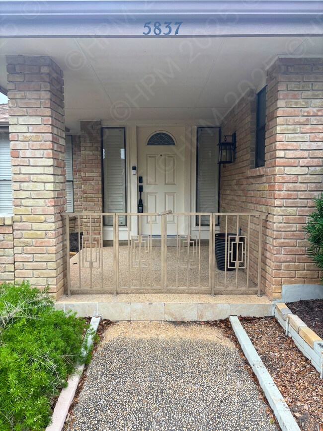 Building Photo - 5837 Northgap Dr