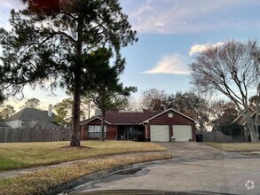 Building Photo - 2426 Arrowsmith Ct