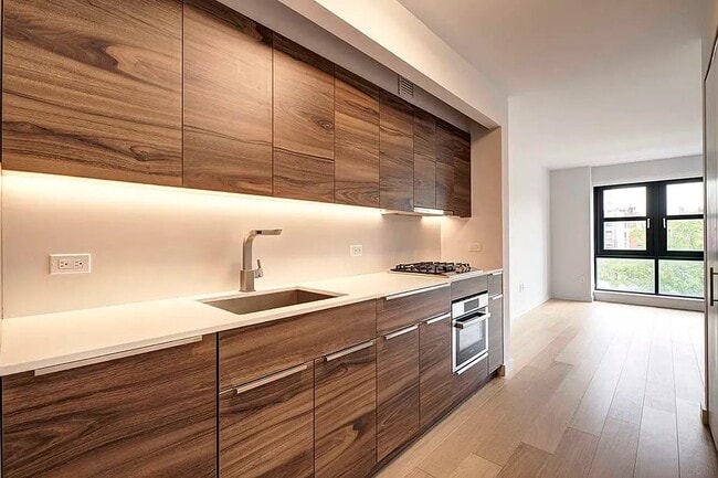 Building Photo - 171 Suffolk St