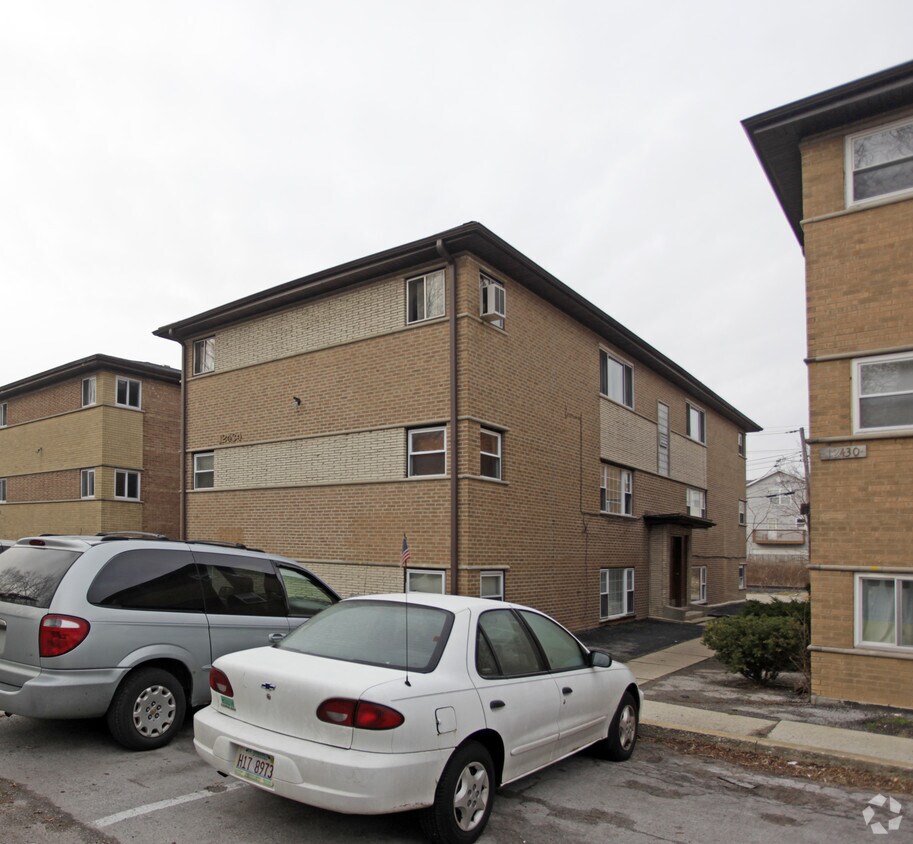 Primary Photo - 12434 S Fairview Ave