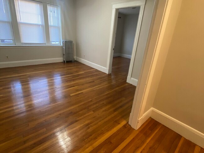 Foto del edificio - 81 Whiting St