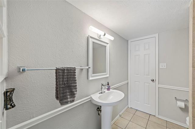 Foto del edificio - 3010 Harbinger Ln