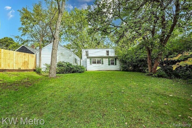 Foto del edificio - 1305 Collegewood St