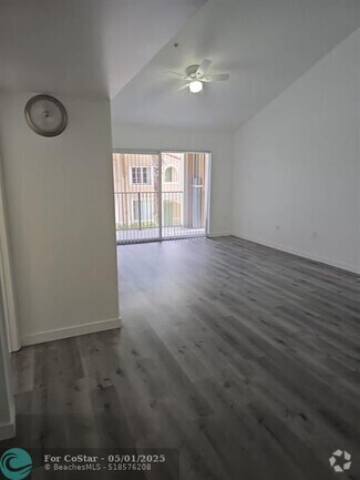 Building Photo - 7832 Sonoma Springs Cir