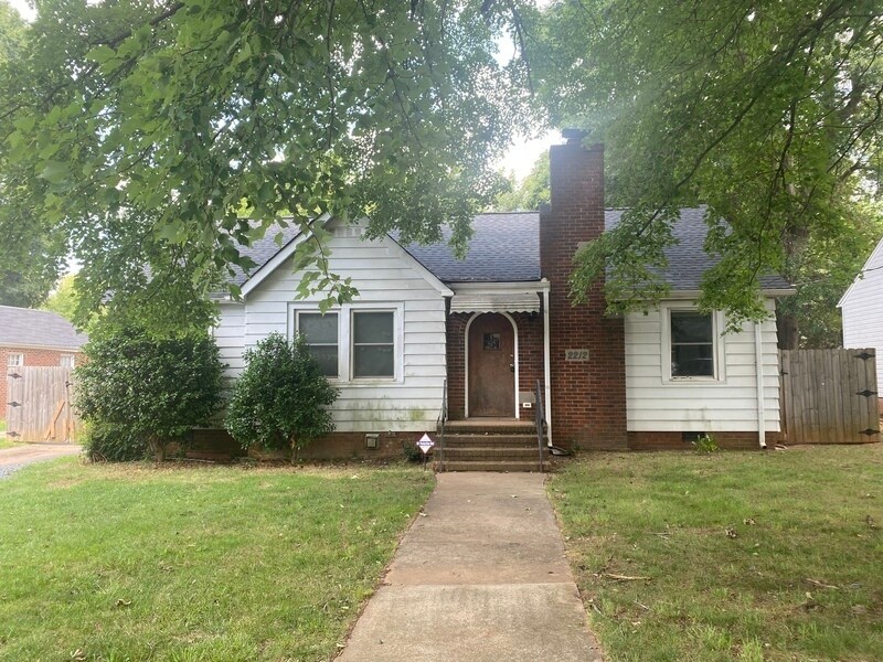 Primary Photo - 2212 Edison St