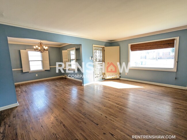 Building Photo - Luxury - 3 Bed / 2 bath Property - Normand...