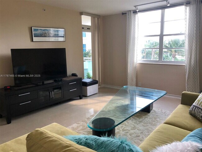 Foto del edificio - 3001 S Ocean Dr