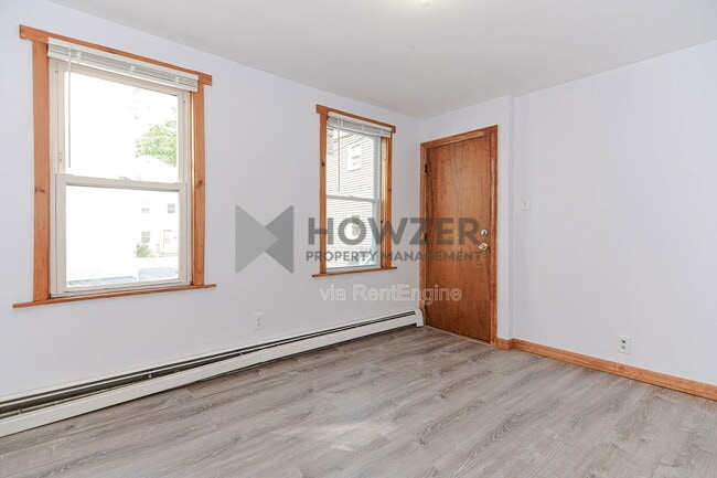 Building Photo - 41 Park St