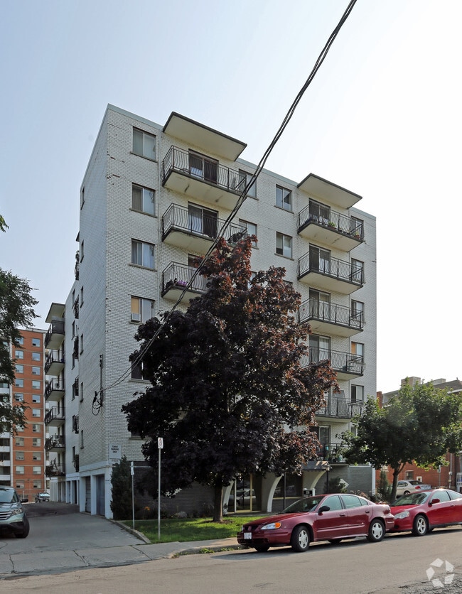 Building Photo - 236 Duke St