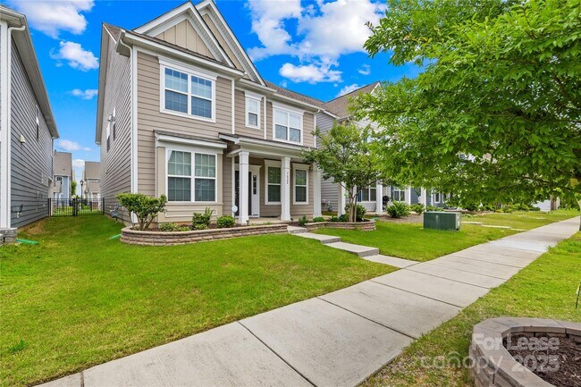 Foto del edificio - 7022 Walnut Branch Ln