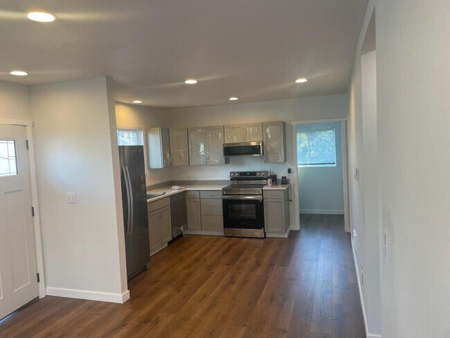 Foto del edificio - 405 Williams Ave N