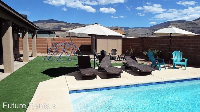 Building Photo - 1026 La Bajada Dr