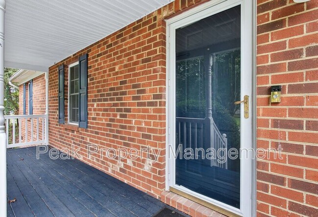 Building Photo - 6000 Zion Ridge Dr