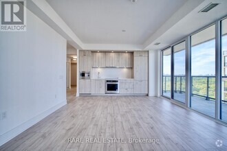 Building Photo - 10-1710 Inn On The Pk Dr