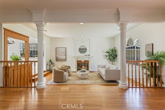 Building Photo - 4926 Crown Ave