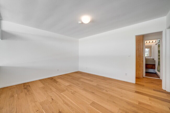 Foto del edificio - 2333 Duane St