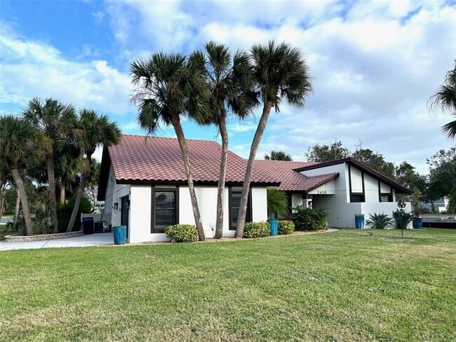 Building Photo - 2450 Bayshore Rd