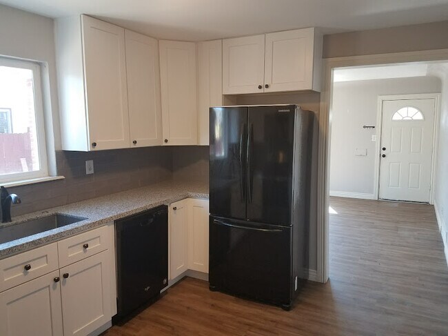 Foto del edificio - 3582 S Corona St