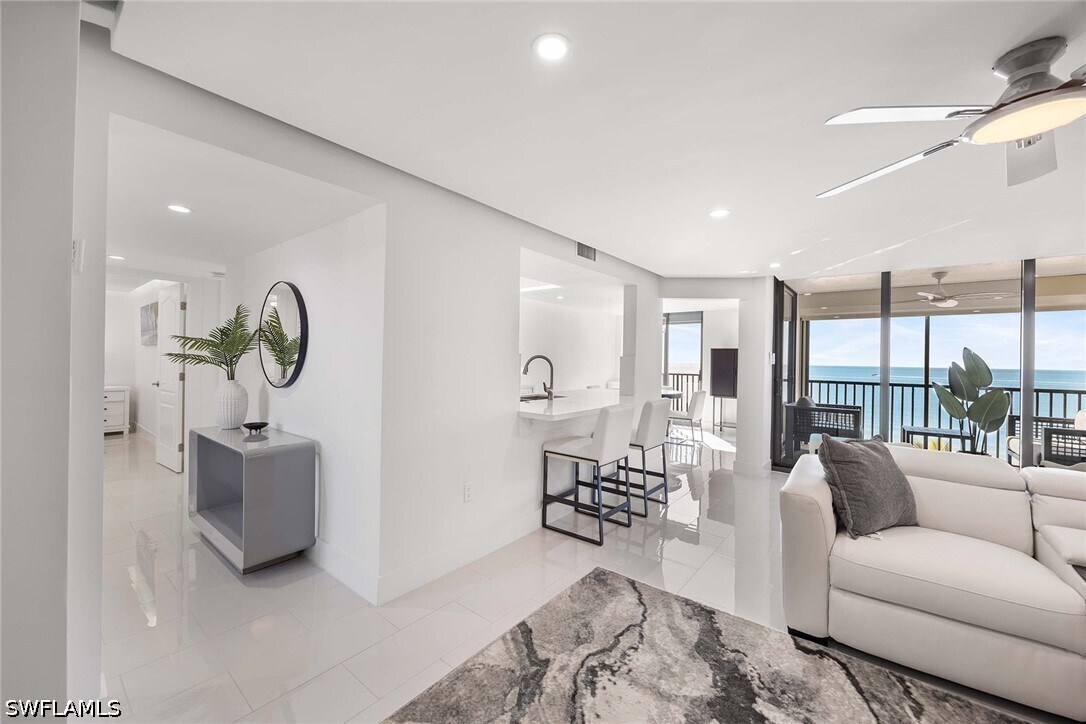 Foto del edificio - 10475 Gulf Shore Dr