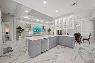 Building Photo - 14630 Meravi Dr