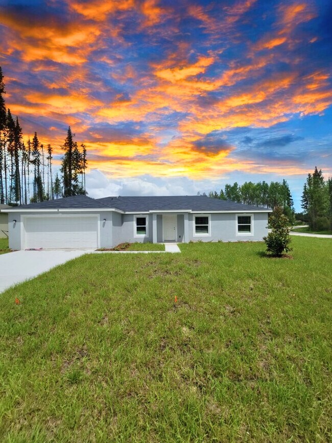 Foto del edificio - Ready Now! 4 BD/2 BA Home in Palm Coast!