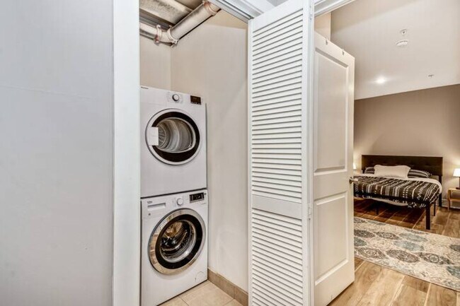 Building Photo - Berks Reserve - Suites @The Reserve