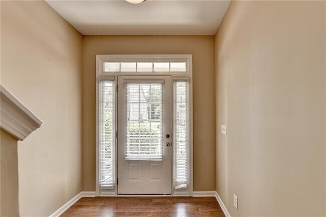 Foto del edificio - 5740 Crestwick Wy