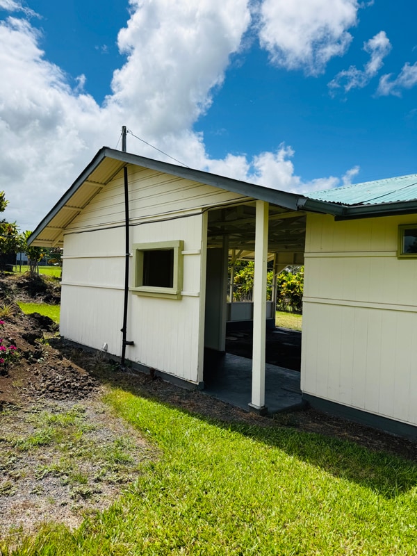 Building Photo - 1249 W Kawailani St