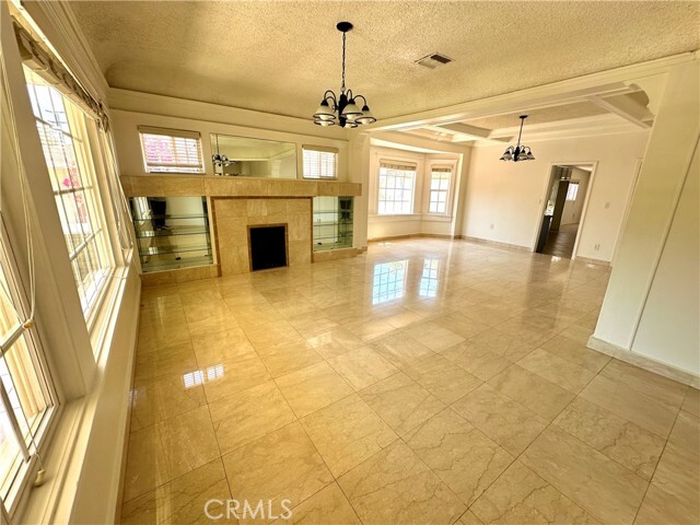 Building Photo - 925 N Avenue 64