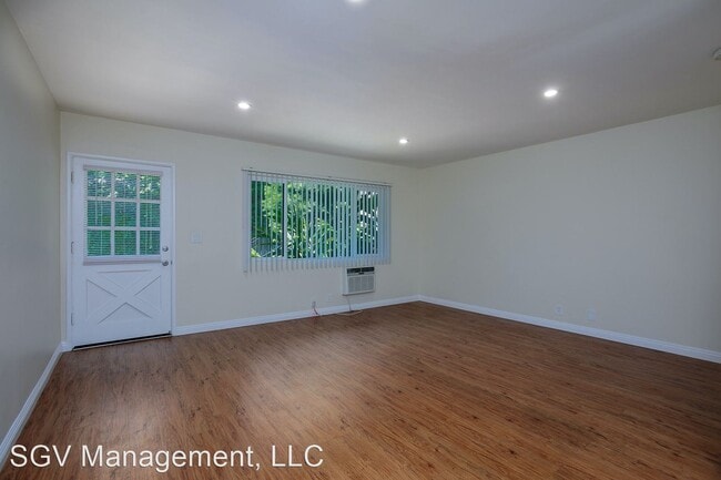Building Photo - 255 S Madison Ave