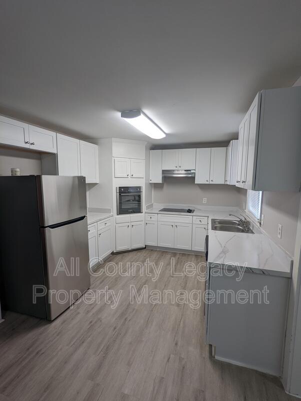 Foto del edificio - 3825 Laurel Falls Dr