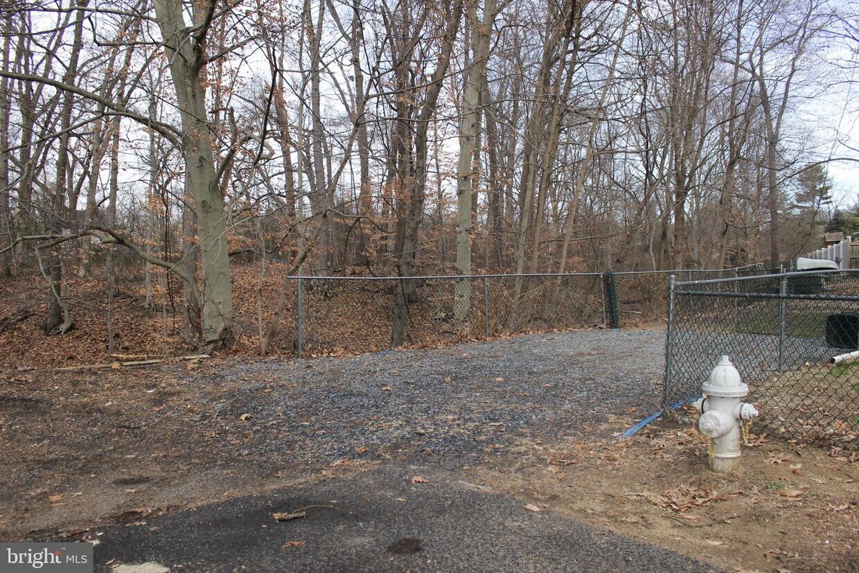 Primary Photo - 12 Woodland Ave