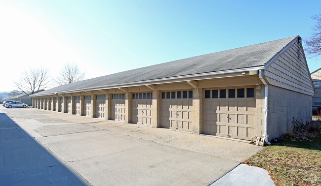 Bay Village Townhomes Whitefish Bay Wi Apartments Com