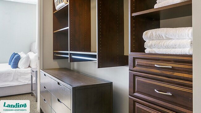 Foto del edificio - 335 W 9th St