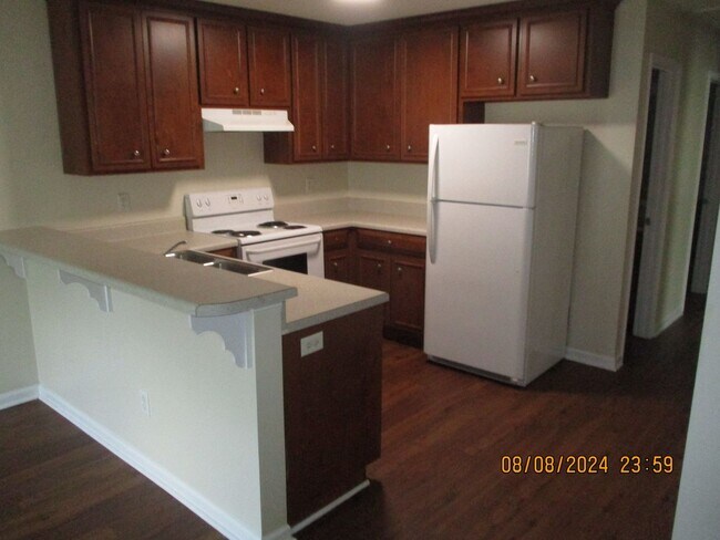 Foto del edificio - 142 Westcott Ln
