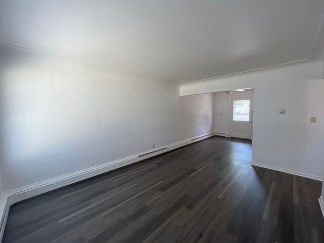 Interior Photo - 3188-3192 Sashabaw Rd.