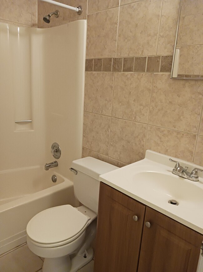 Foto del edificio - 4151 Pine Drop Ln
