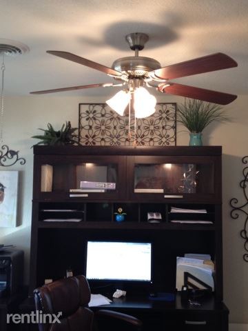 Building Photo - 2 br, 1 bath Apartment - GardenWalk on Second