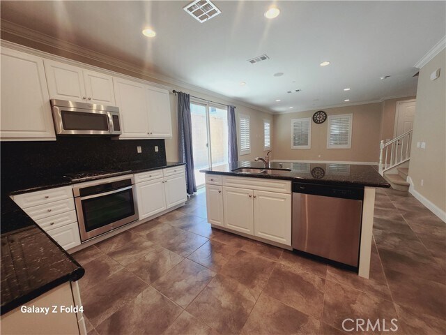 Building Photo - 56 Latitude