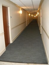 Building Photo - 3801 S Ocean Dr