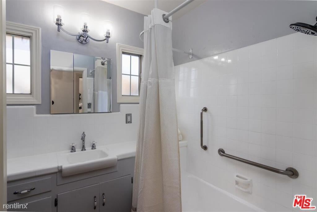 Primary Photo - 3 br, 1 bath House - 471 Alameda St