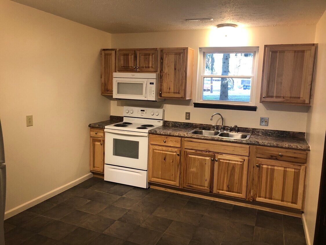 102 Vogel Rd, Butler, PA 16002 Apartments in Butler, PA