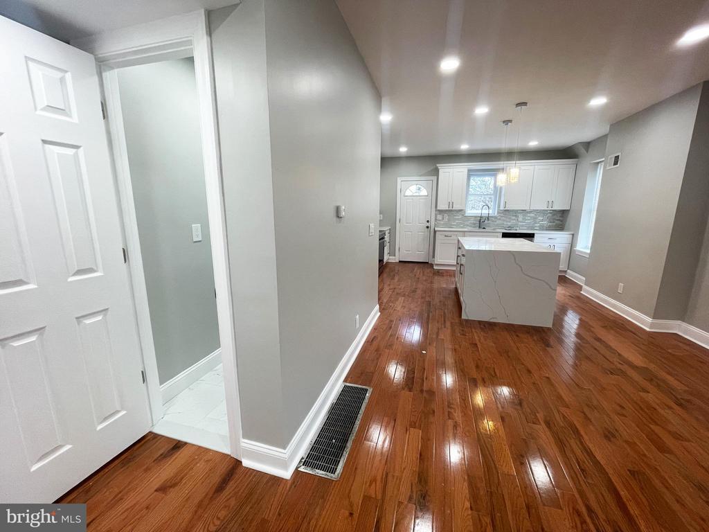 Foto principal - 1643 N 56th St
