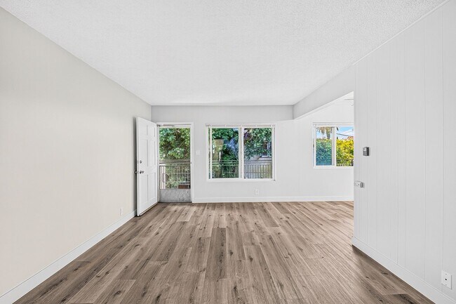 Foto del edificio - 3525 2nd St