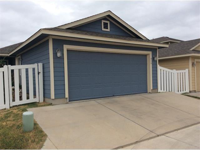 Building Photo - 916 Alamo Plaza Dr