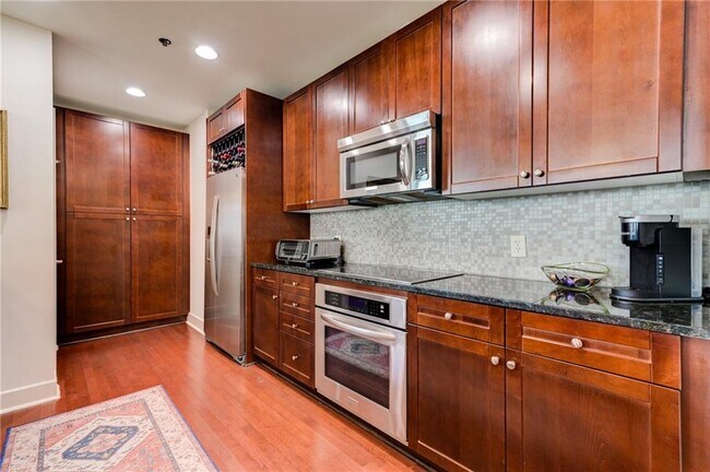 Foto del edificio - 2795 Peachtree Rd NE