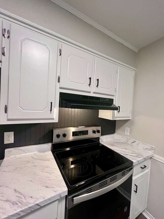 Foto del edificio - 68 Military Chapel Ln