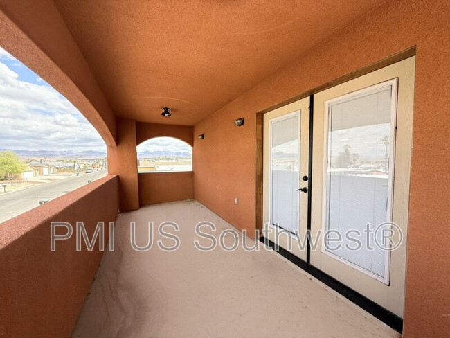 Building Photo - 926 Stahlman Dr