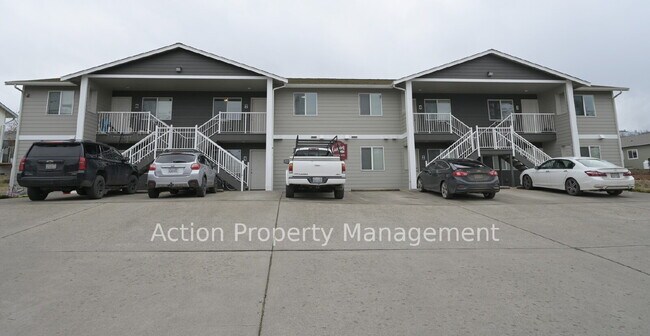 Foto del edificio - 2 bed 1 bath, top floor apartment in Port Angeles, close to Peninsula College and the Olympic Nat...
