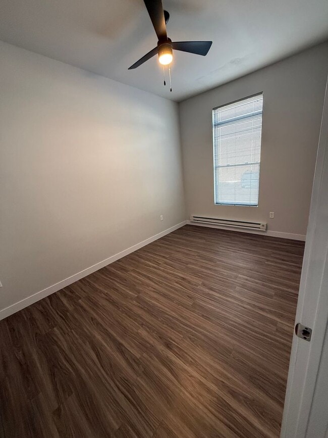Interior Photo - Seven1Five